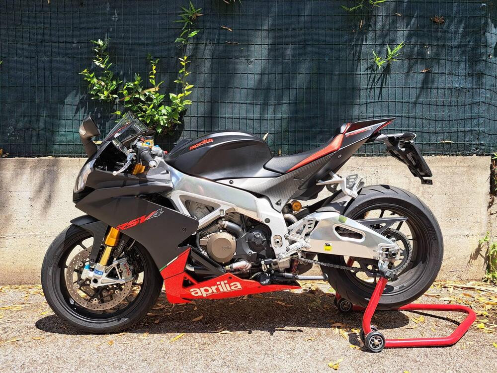 Aprilia RSV4 Factory APRC ABS (2011 - 15)