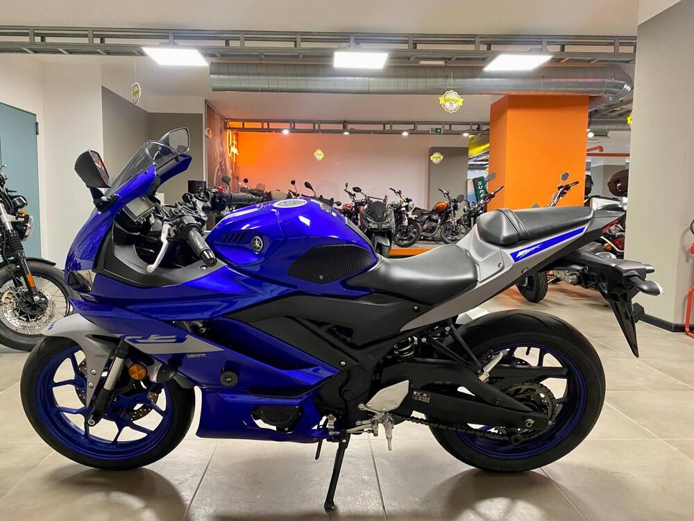 Yamaha YZF R3 (2021 - 24) (4)