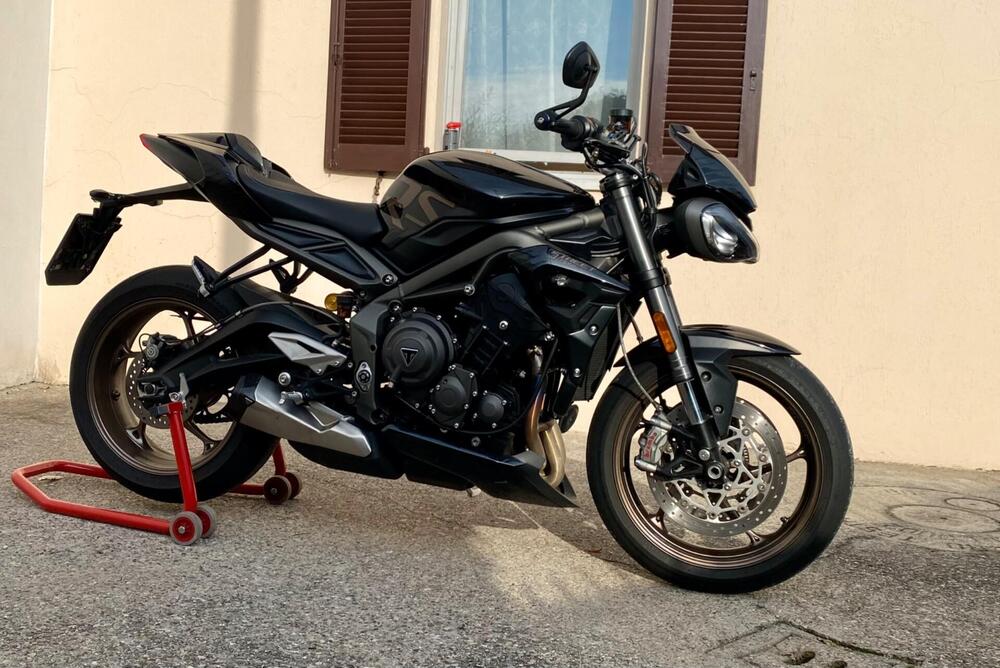 Triumph Street Triple RS (2020 - 22) (2)