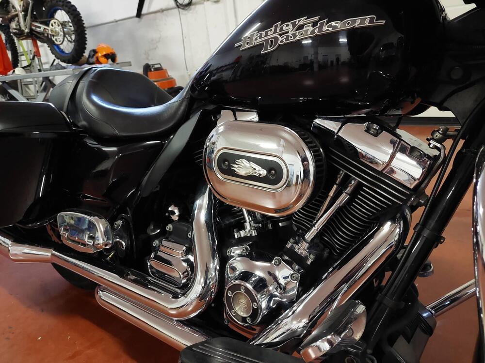 Harley-Davidson 1800 Street Glide (2014 - 15) - FLHXSE (2)