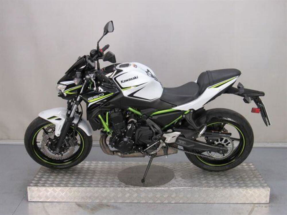 Kawasaki Z 650 (2020) (4)