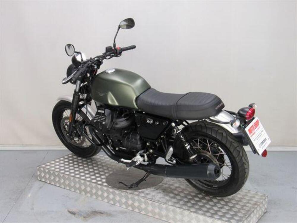 Moto Guzzi V7 III Rough (2018 - 20) (5)