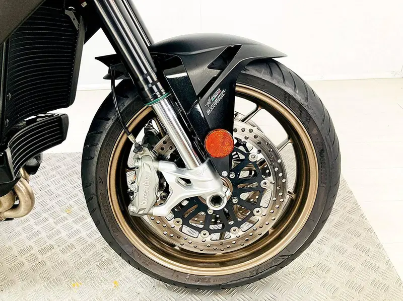 MV Agusta Turismo Veloce 800 Lusso SCS (2021 - 26) (13)
