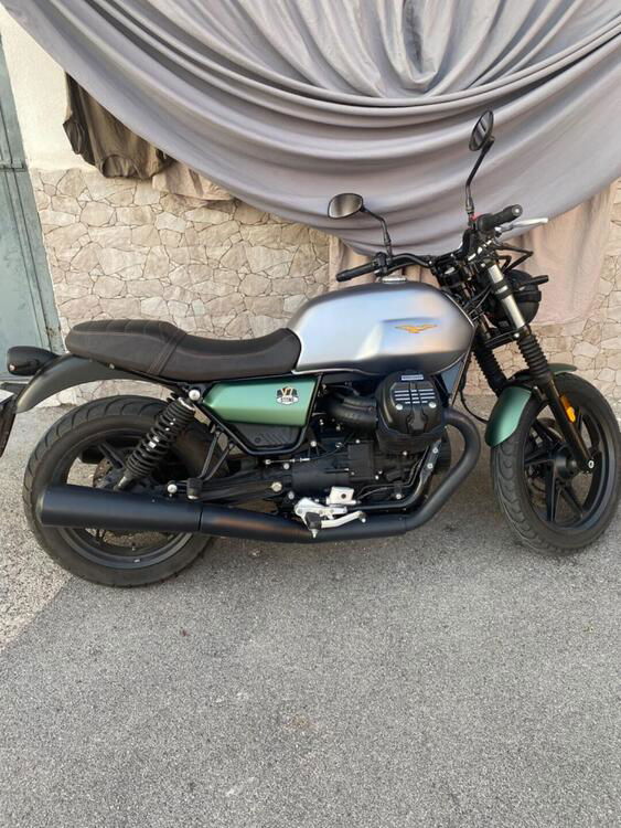 Moto Guzzi V7 850 Stone Special Abs (2021) (2)