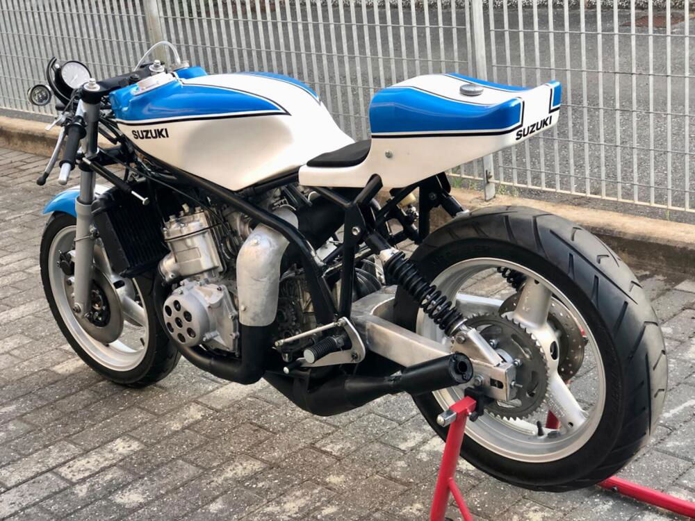 Suzuki 750 TR   Replica (2)