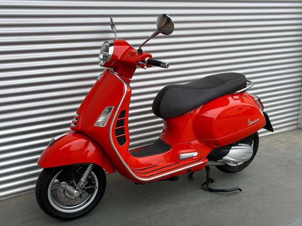 Vespa GTS 300 Hpe (2021 - 22) (5)