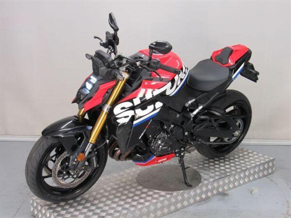 Suzuki GSX-S1000 Sert Edition (2022) (3)