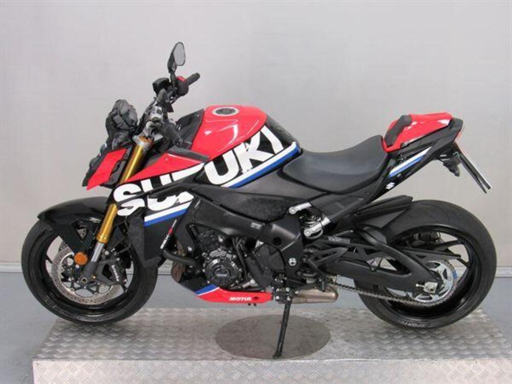 Suzuki GSX-S1000 Sert Edition (2022) (4)