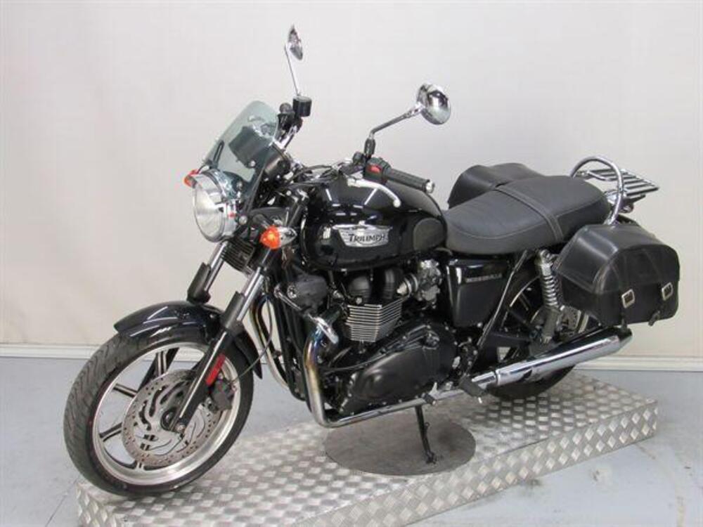 Triumph Bonneville T100 SE (2014) (2)