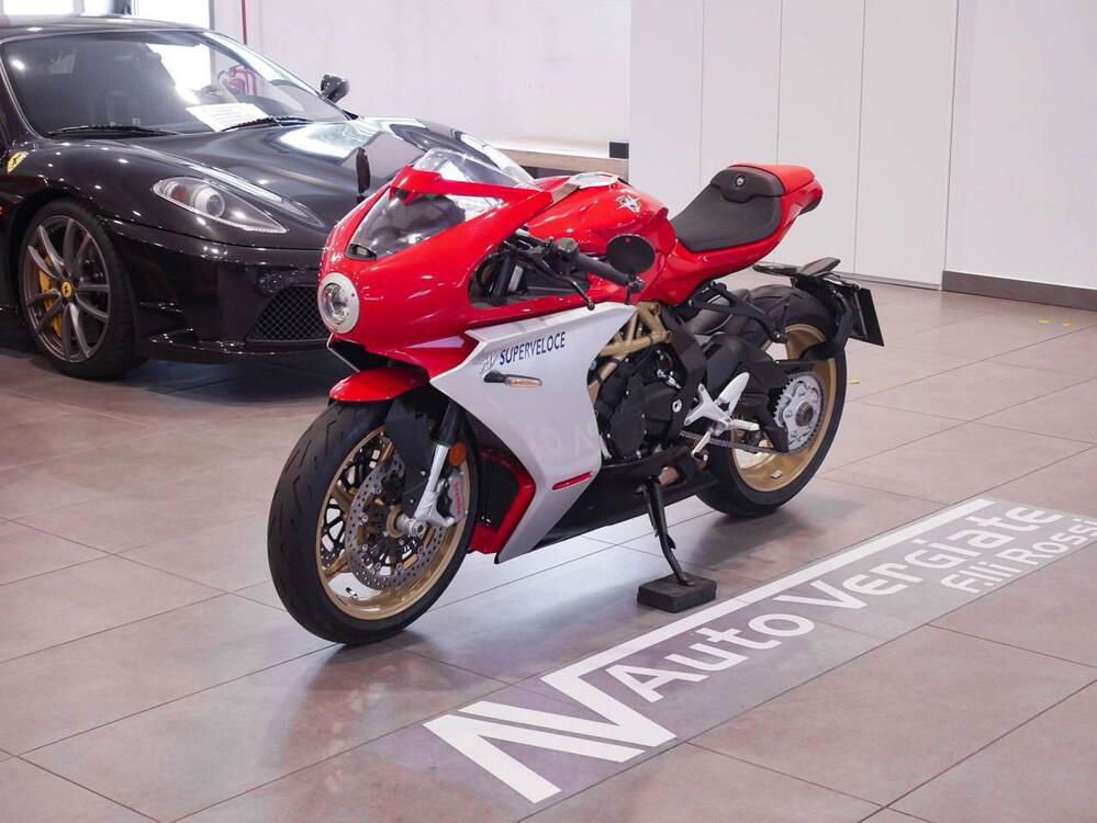 MV Agusta Superveloce 800 S (2021 - 24) (3)