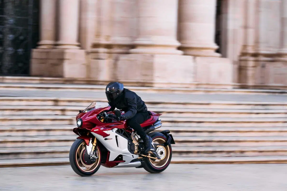 MV Agusta Superveloce 1000 Serie Oro: Alta Gioielleria [GALLERY] (3)