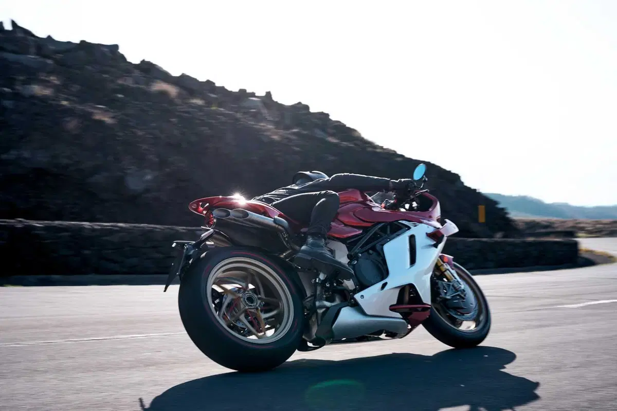 MV Agusta Superveloce 1000 Serie Oro: Alta Gioielleria [GALLERY] (6)