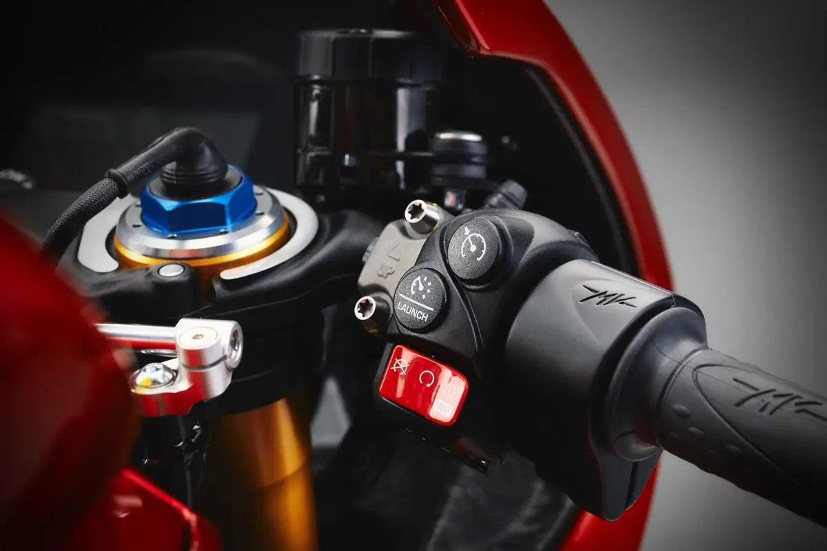 MV Agusta Superveloce 1000 Serie Oro: Alta Gioielleria [GALLERY] (12)