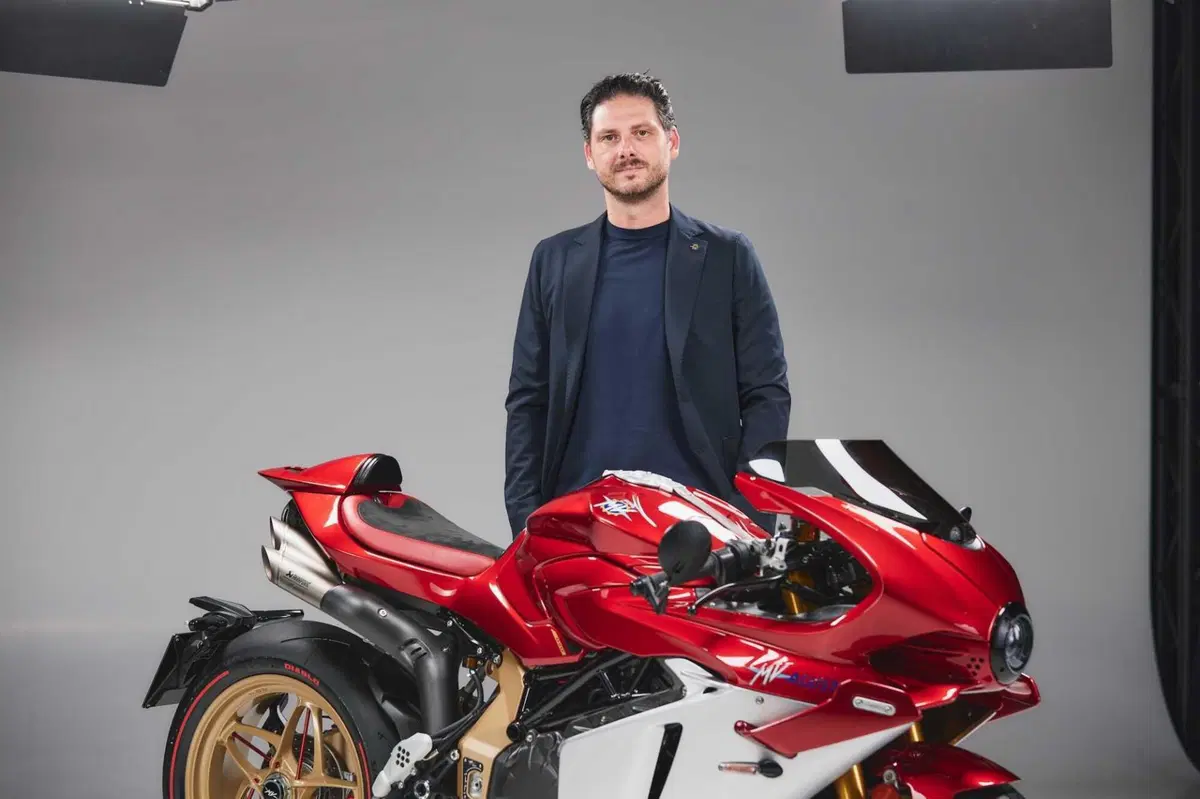 MV Agusta Superveloce 1000 Serie Oro: Alta Gioielleria [GALLERY] (23)
