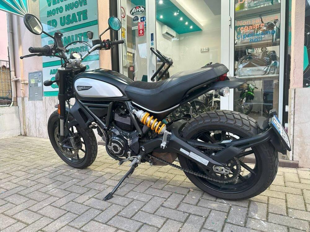 Ducati Scrambler 800 Icon Dark (2021 - 22) (5)