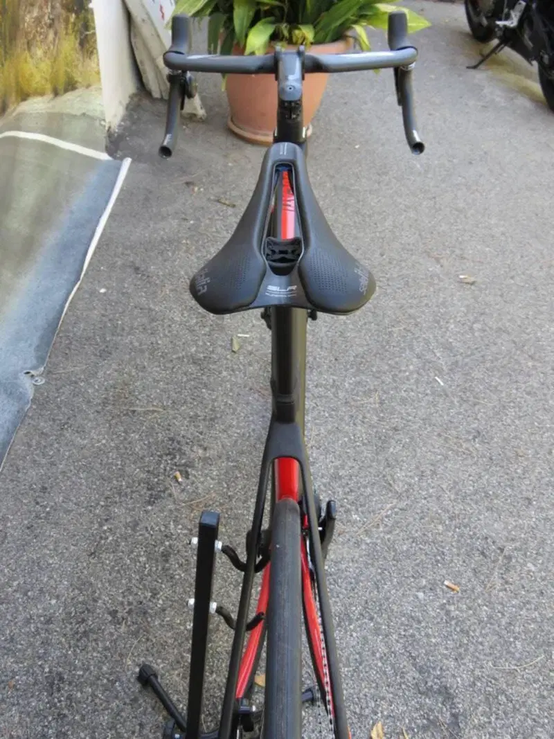 E-ROAD DUCATI FUTA AXS (14)