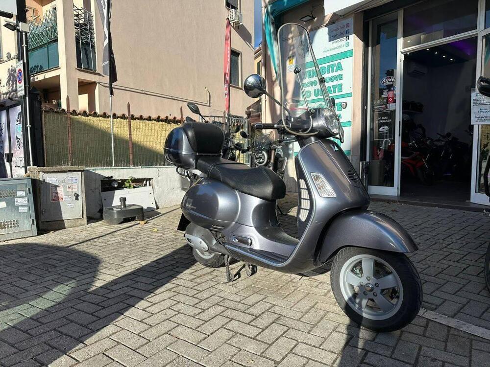 Vespa Granturismo 200 L (2)