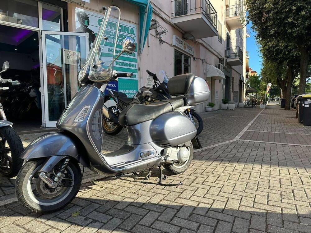 Vespa Granturismo 200 L (4)