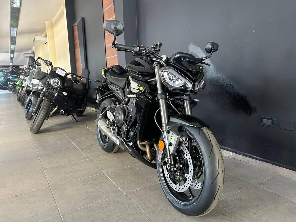 Triumph Street Triple 765 RS (2023 - 24) (4)