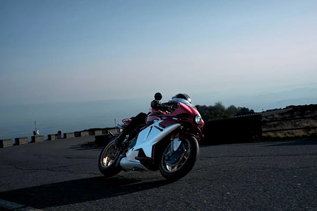MV Agusta Superveloce 1000 Serie Oro: Alta Gioielleria (6)