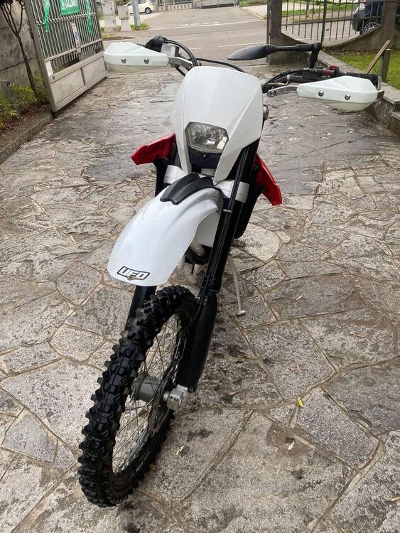 Husqvarna TE 250 (2010 - 11) (4)