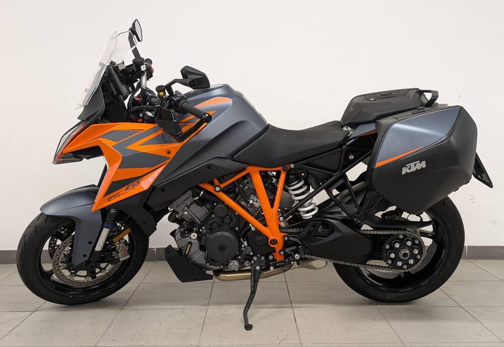 KTM 1290 Super Duke GT (2022 - 24) (3)