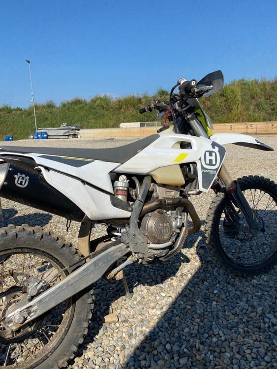 Husqvarna FE 350 (2022) (2)