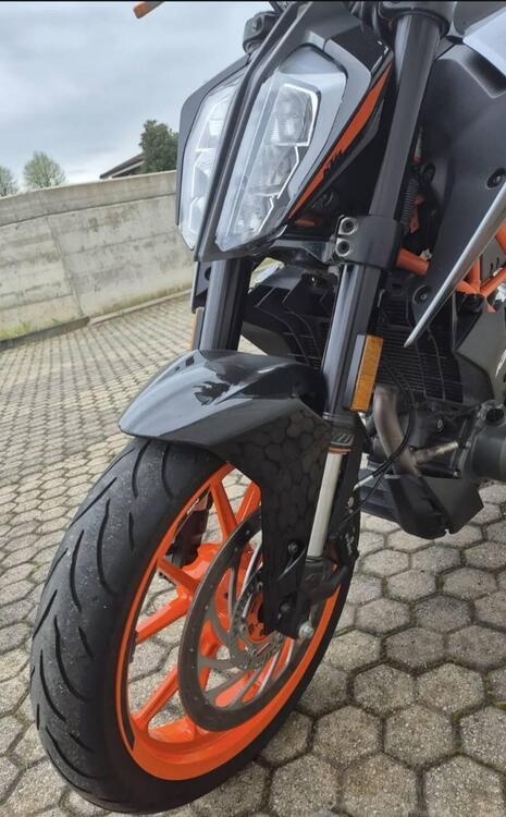 KTM 390 Duke (2021 - 23) (4)