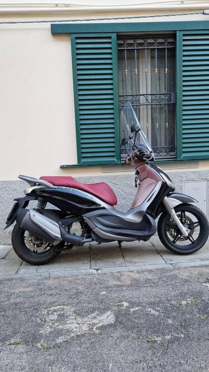 Piaggio Beverly 350 SportTouring ie ABS (2011 - 17)