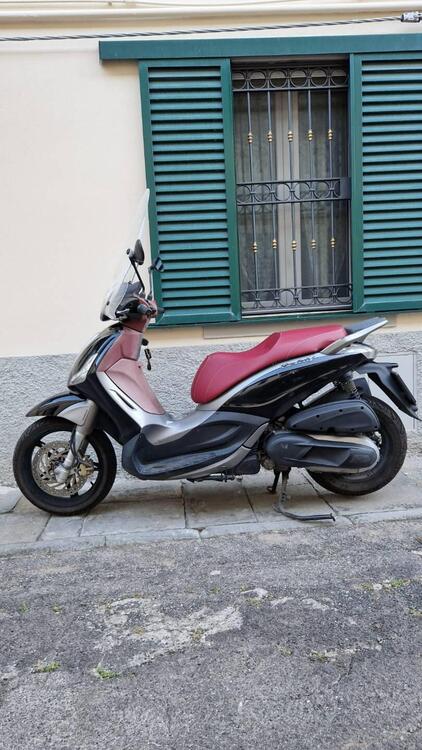 Piaggio Beverly 350 SportTouring ie ABS (2011 - 17) (2)