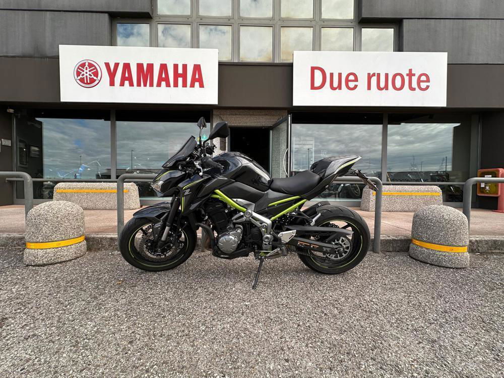 Kawasaki Z 900 (2017 - 18) (2)