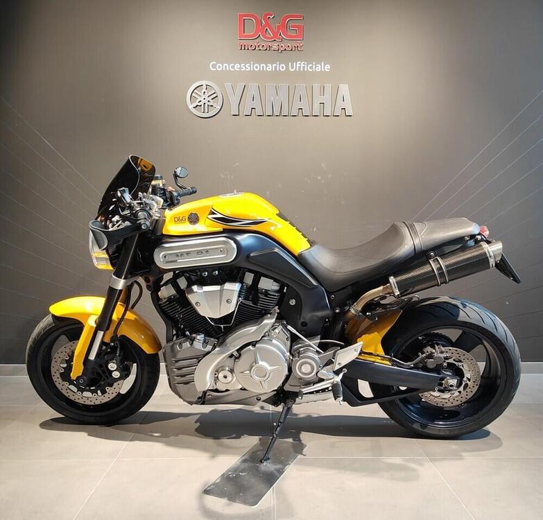 Yamaha MT-01 (2005- 11) (5)