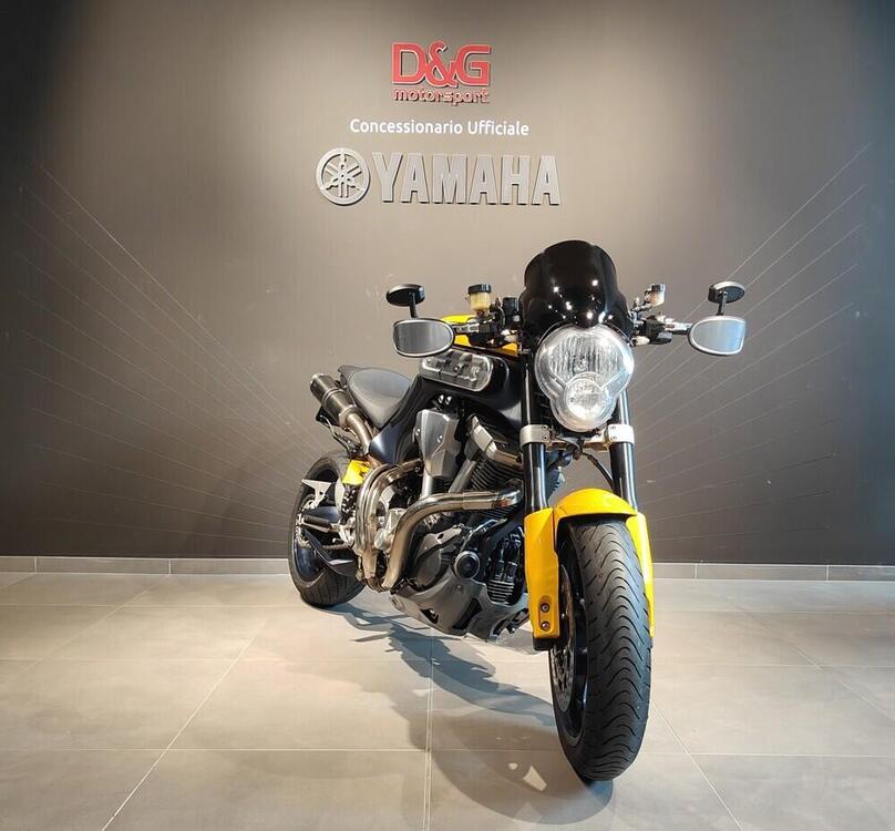 Yamaha MT-01 (2005- 11) (3)