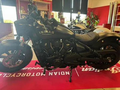 Indian Scout 1250 Bobber Limited + Tech (2025 - 26) nuova