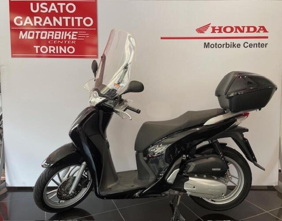 Honda SH 150 i ABS (2013 - 16) (2)