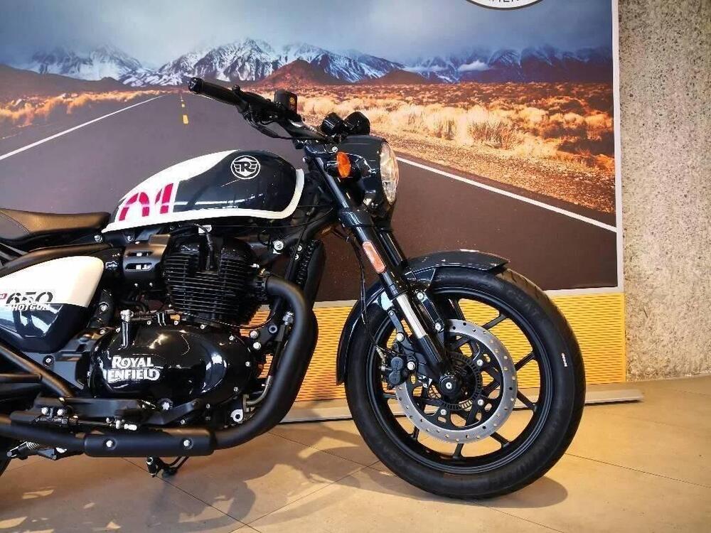 Royal Enfield Shotgun 650 (2024) (4)