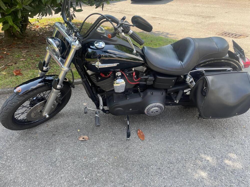 Harley-Davidson 1584 Street Bob (2007) - FXDB