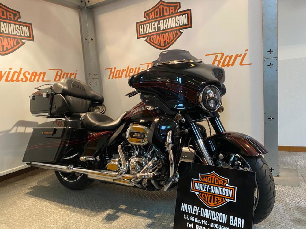 Harley-Davidson 1800 Street Glide (2012 - 13) - FLSTSE