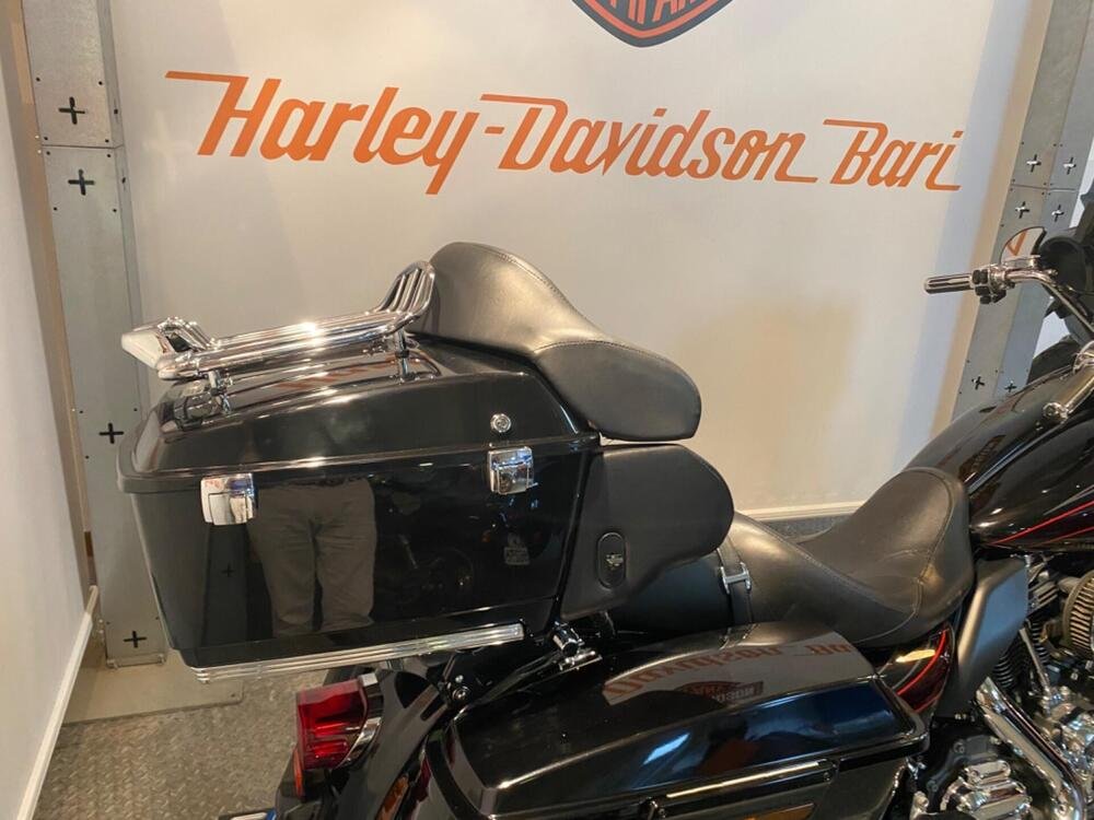 Harley-Davidson 1800 Street Glide (2012 - 13) - FLSTSE (3)