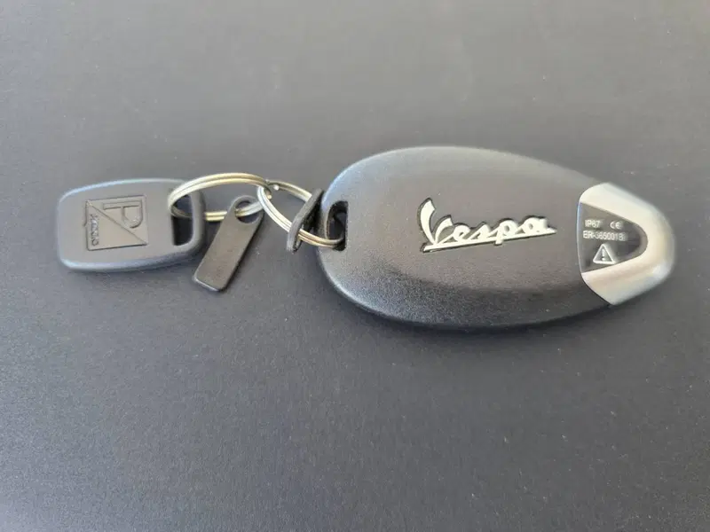Vespa GTS 300 Super (2023 - 24) (12)