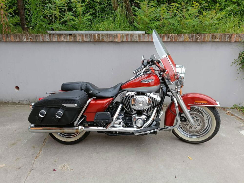 Harley-Davidson 1450 Road King Classic (1999 - 02) - FLHRCI