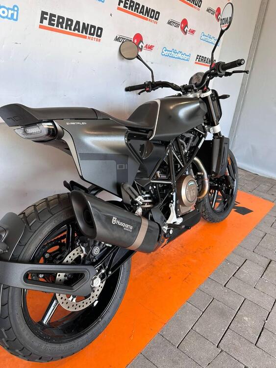 Husqvarna Svartpilen 701 (2019) (3)