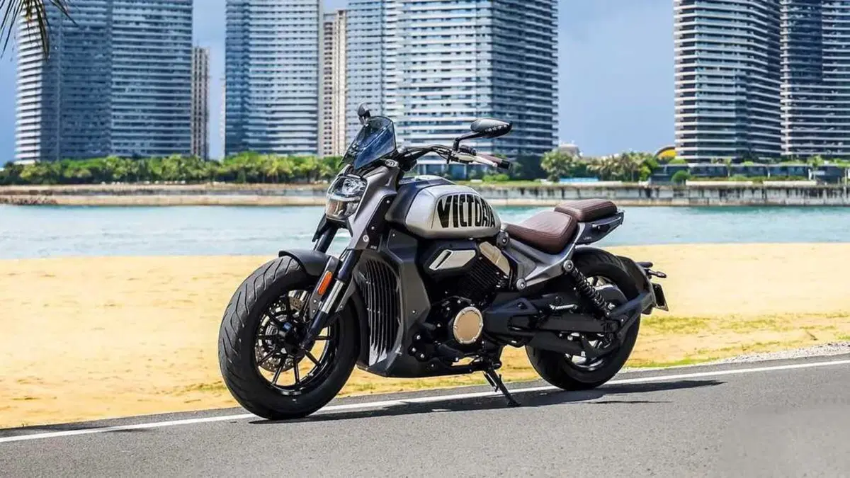 Cruiser cinese, vuole parlare tedesco: si chiama Victoria Simplee V7