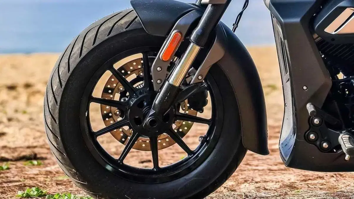 Cruiser cinese, vuole parlare tedesco: si chiama Victoria Simplee V7 (3)