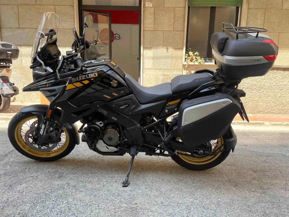 Suzuki V-Strom 1050XT (2020 - 23) (2)