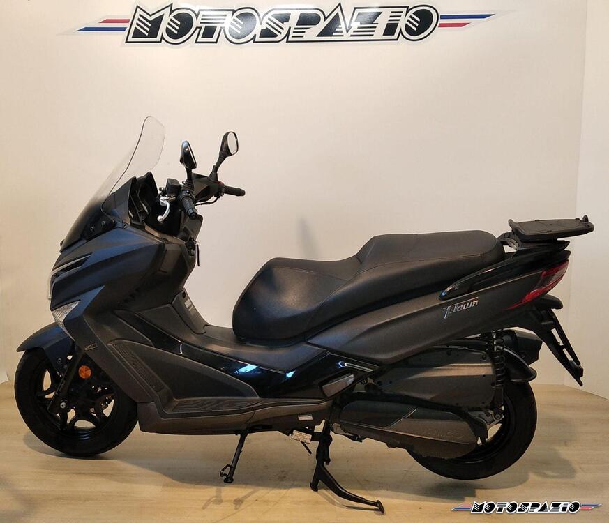 Kymco X-Town 300i (2021 - 24) (3)