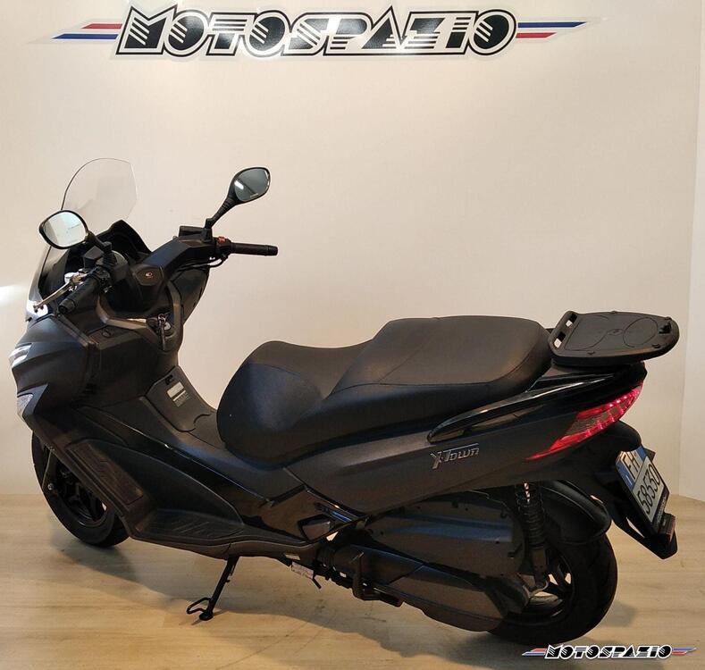 Kymco X-Town 300i (2021 - 24) (4)