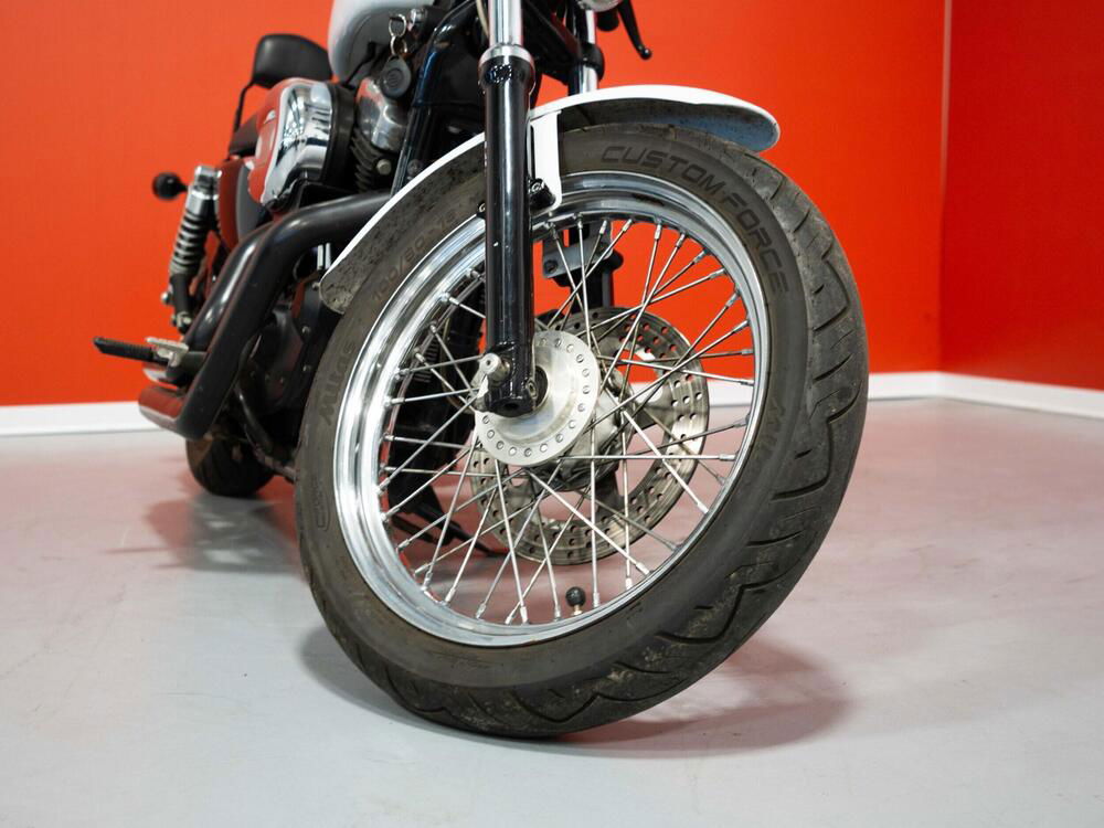 Harley-Davidson 883 Low (2008 - 12) - XL 883L (3)