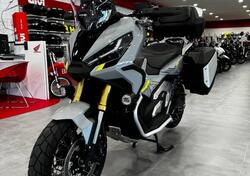 Honda X-ADV 750 DCT Travel (2021 - 24) usata