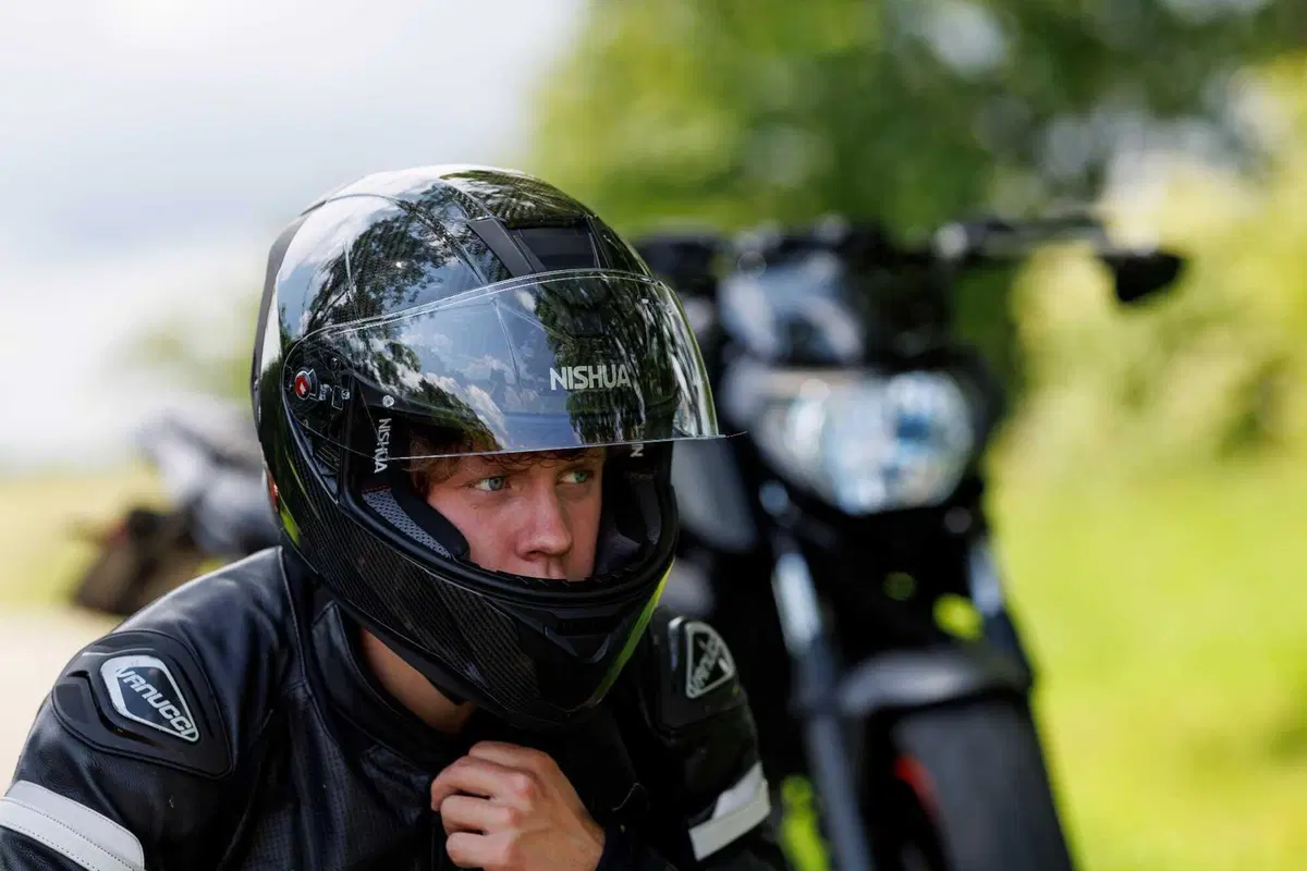 Louis Moto presenta il nuovo Carbon NRX-3 (2)